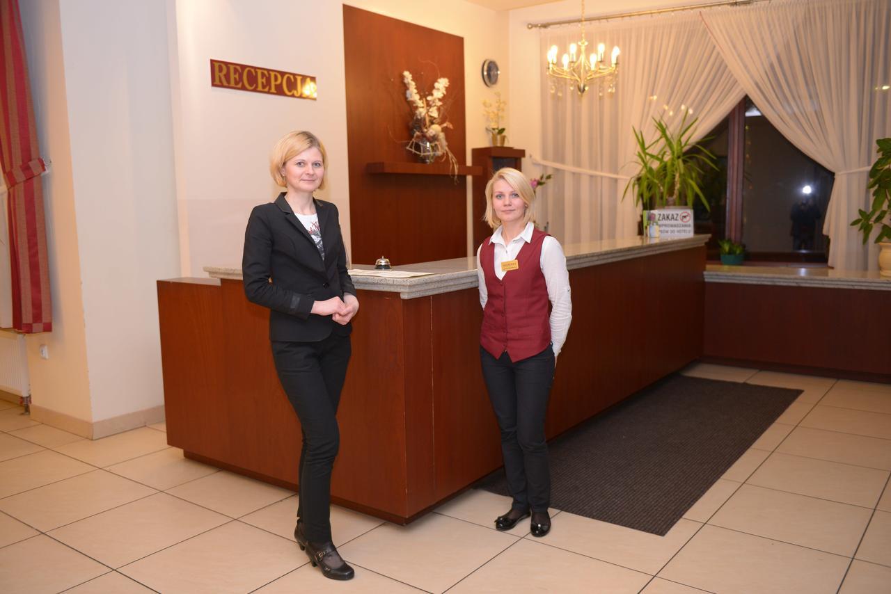 Hotel Pod Debami Тереспол Екстериор снимка